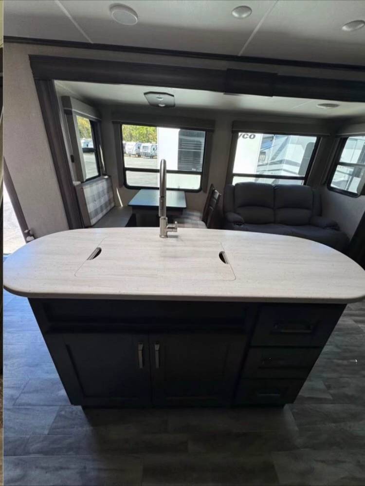 2021 Grand Design Reflection 315RLTS from frankline used rvs