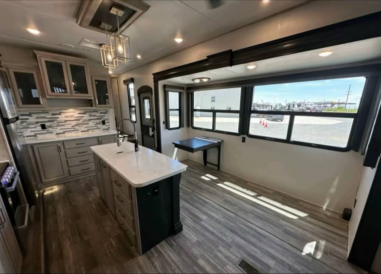 2021 Keystone Avalanche 390DS from frankline used rvs