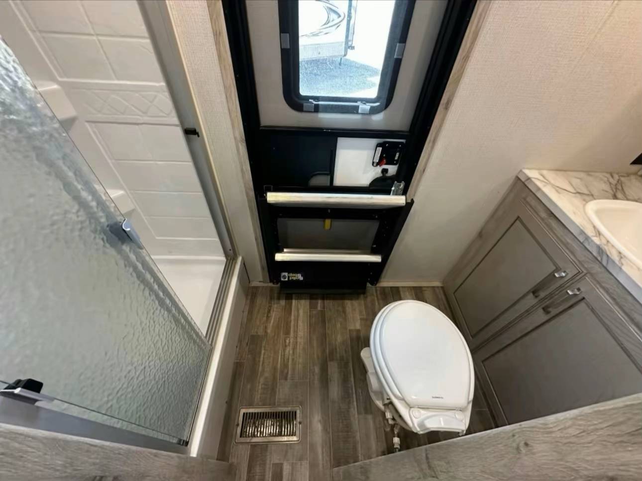 2021 Keystone Avalanche 390DS from frankline used rvs