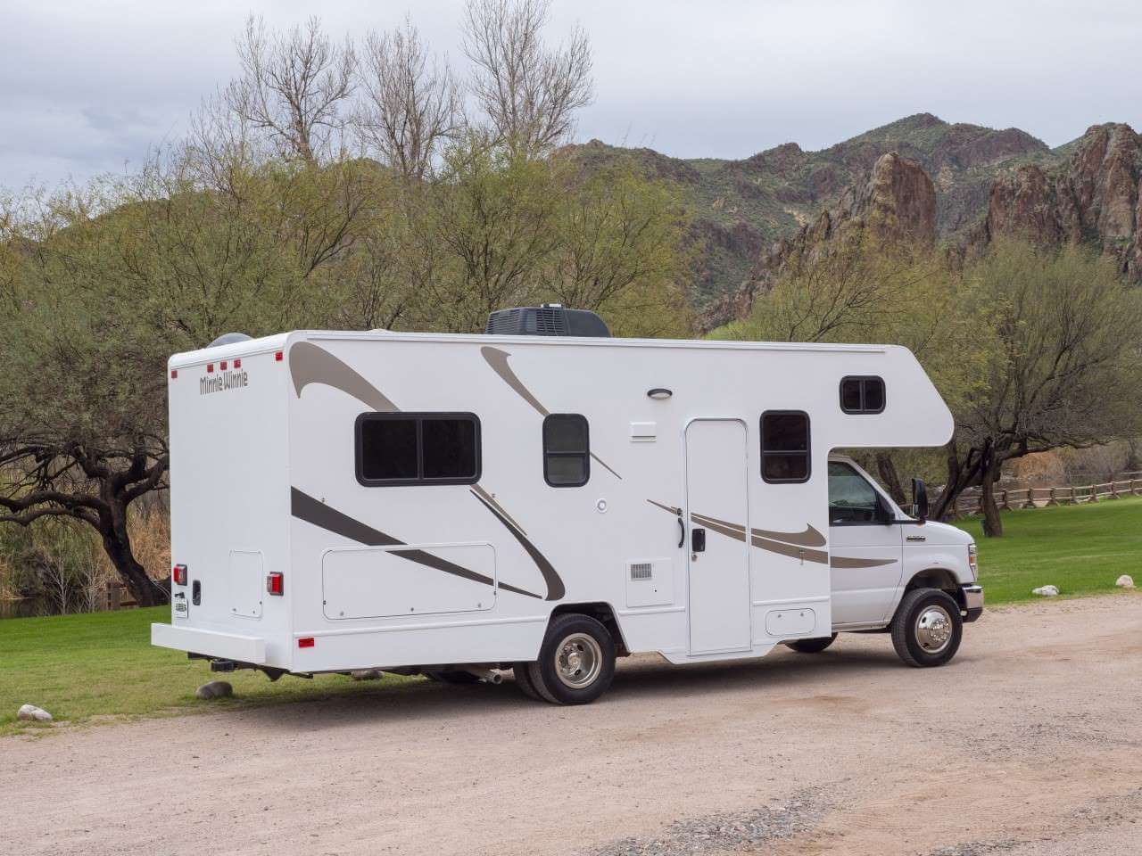 Winnebago Minnie Winnie 325AR from frankline used rvs