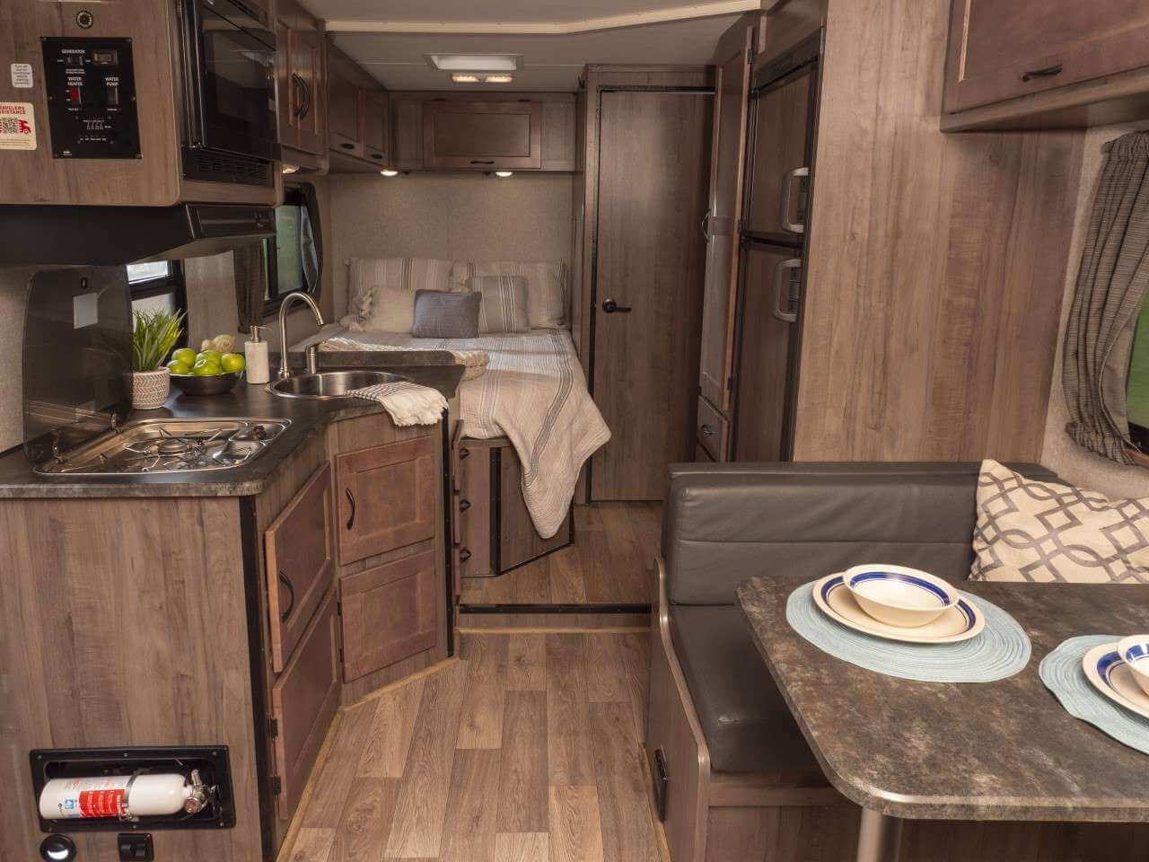Winnebago Minnie Winnie 325AR from frankline used rvs