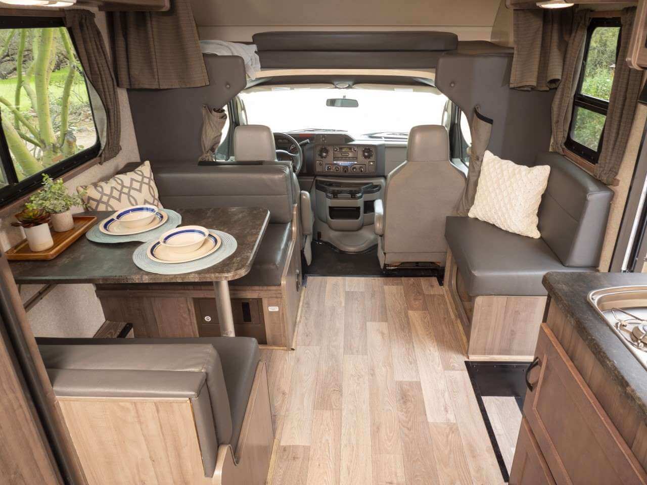 Winnebago Minnie Winnie 325AR from frankline used rvs