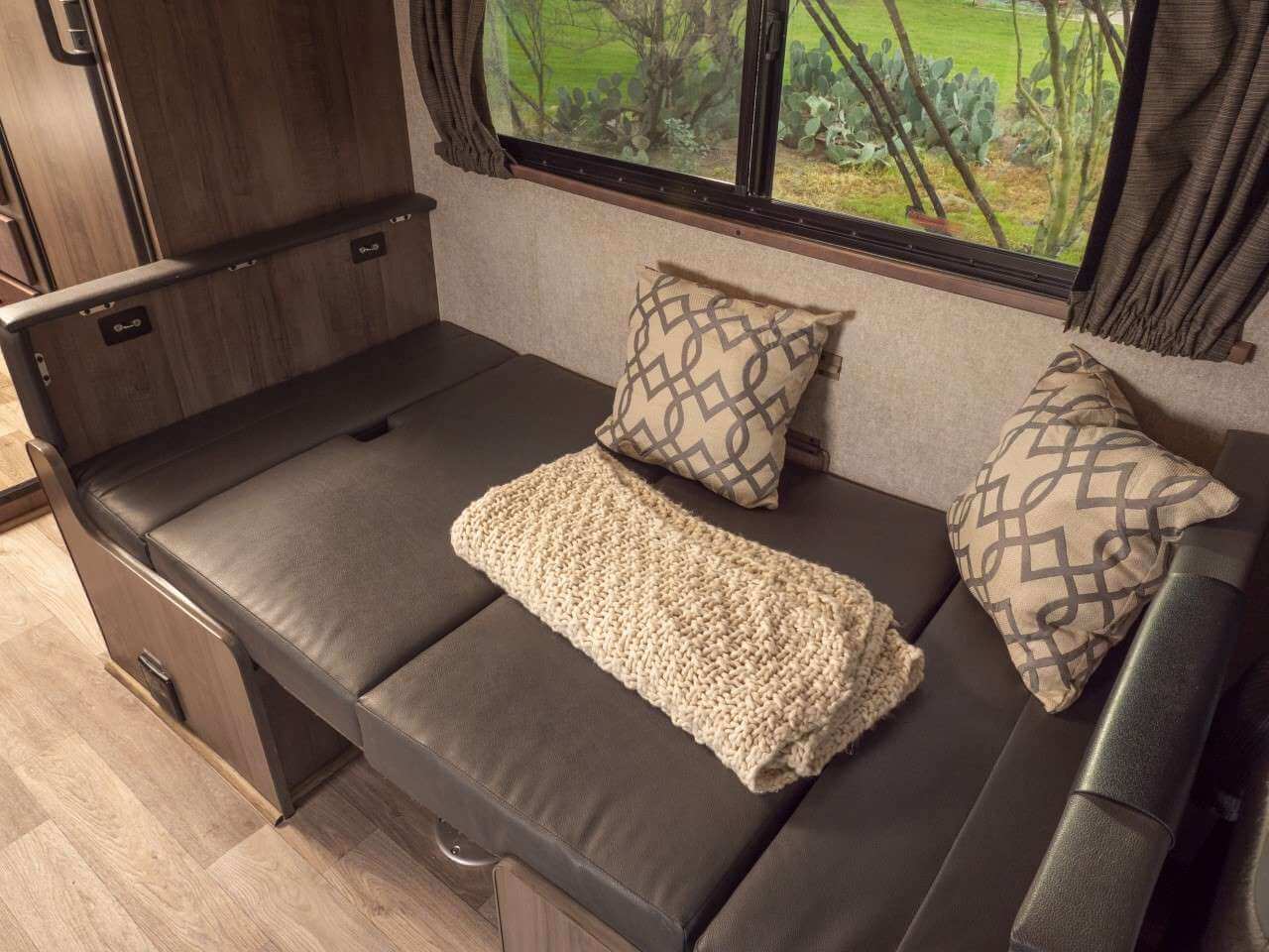 Winnebago Minnie Winnie 325AR from frankline used rvs