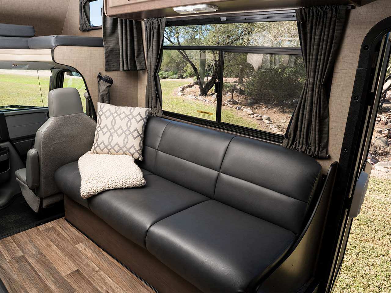 Thor Majestic 28A from frankline used rvs