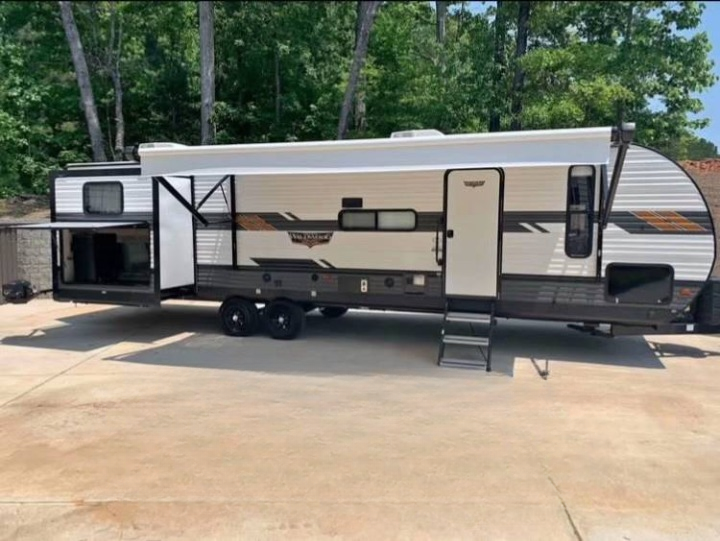 2020 Forest River Wildwood 31KQBTS